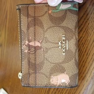 Signature C ID card holder